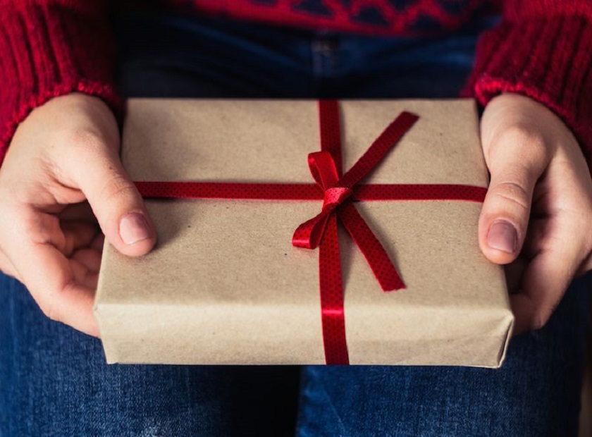 Ways to Make Your Gifts More Meaningful